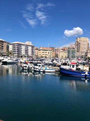 Sabrina'S Relax Fra Mare E Storia Daire Savona Dış mekan fotoğraf